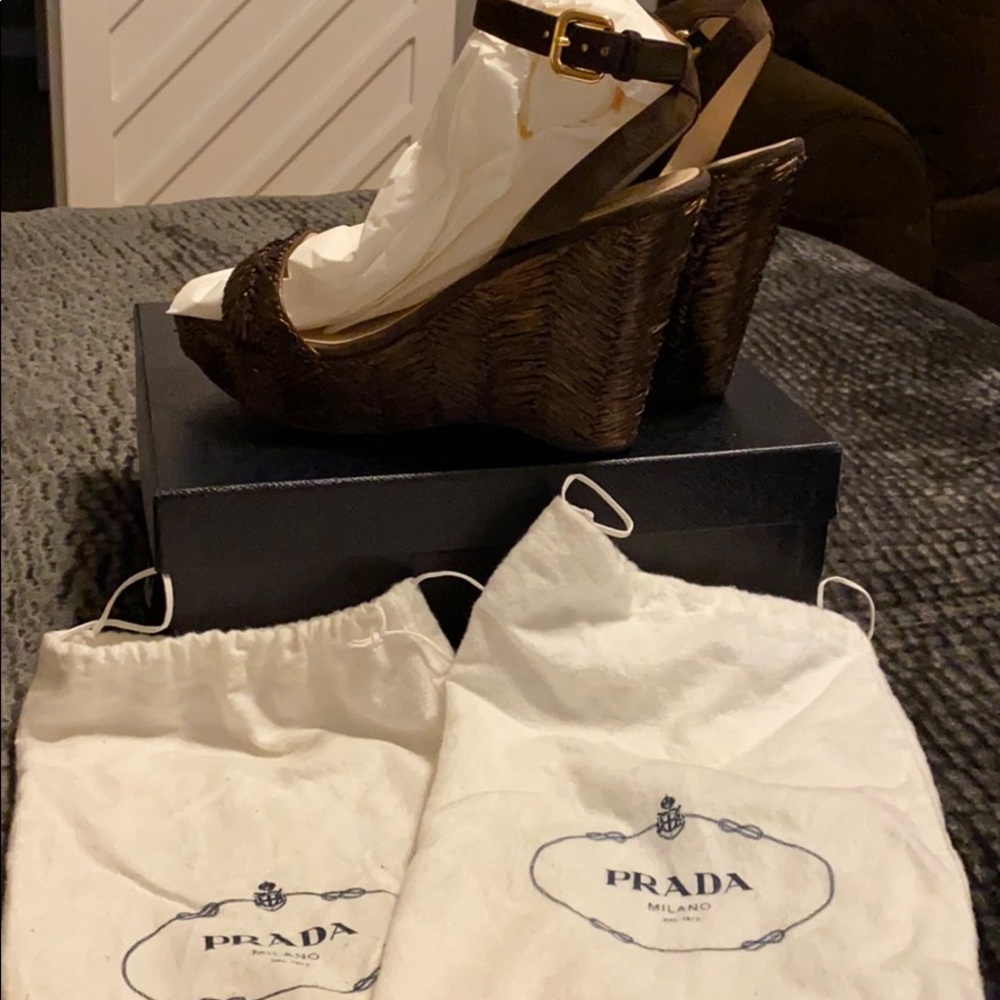 Prada raffia 41 platform wedge heels with box